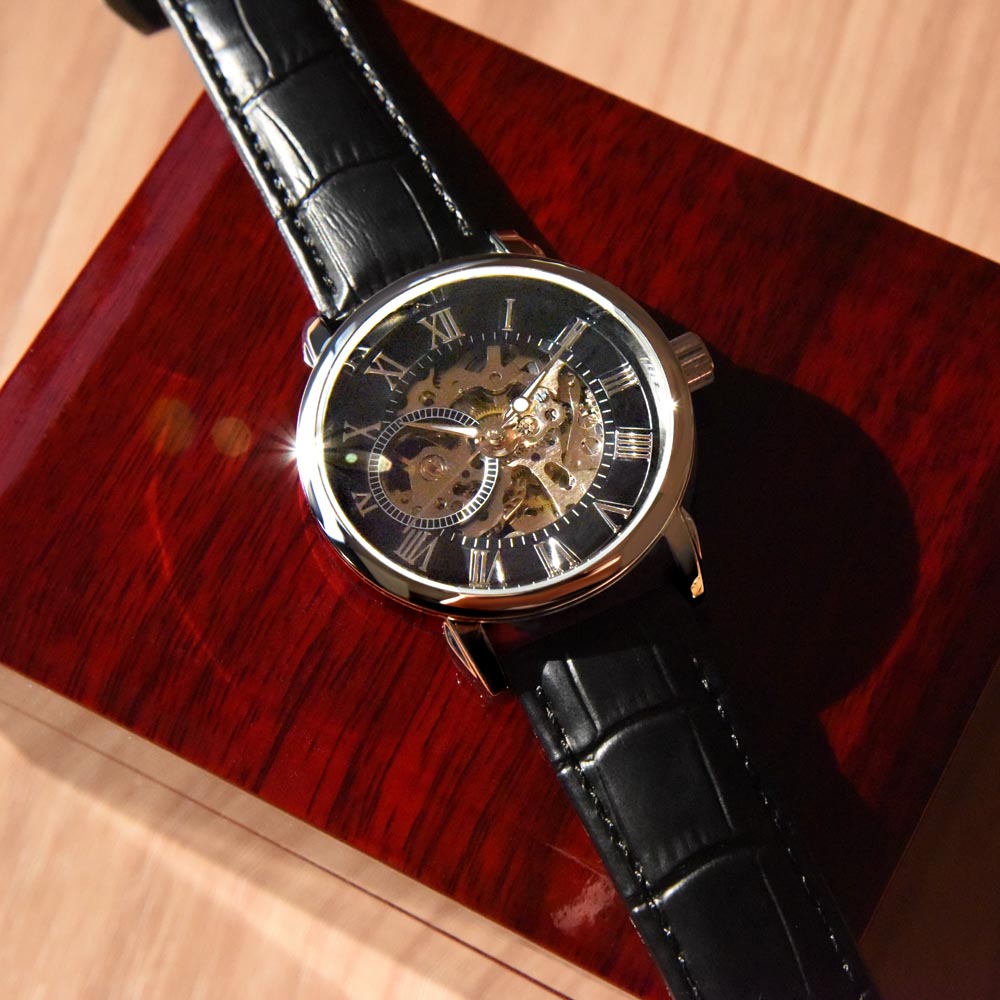 Durchbrochene Uhr
